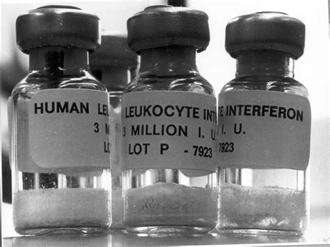 Interferon .